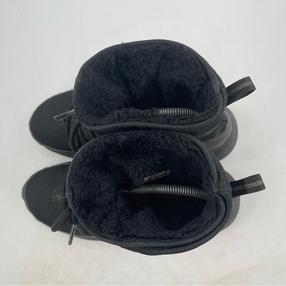 Nike Big Kid’s Roshe One FB Yeezy Black Reflective Winterized Shoes - Size 7 Y - Picture 5 of 11